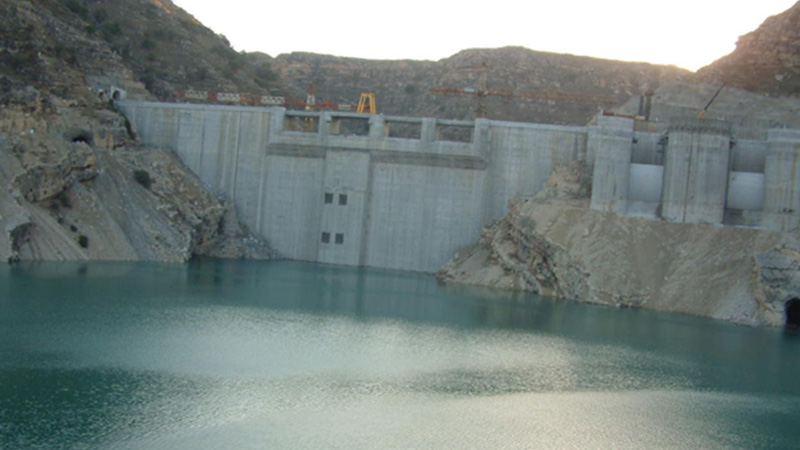 فوق روان کننده بتن دیرگیر